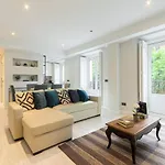 Dobo Homes Bailen Apartment