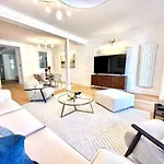 Luxury Flat Rox