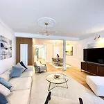 Luxury Flat Rox