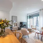 Avenida De San Luis 25, Design And Comfort In The True Style Of Madrid, Book Your Getaway Now!