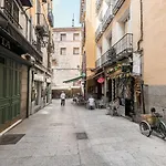 Homeclub Apartamento De Diseno En Madrid Centro