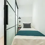 Homeclub Apartamento De Diseno En Madrid Centro
