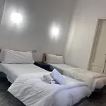 Hostal Alonso No Limit Madrid