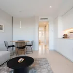 Atico Con Terraza De Diseno En El Corazon De La Latina Alquiler Temporal