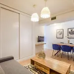 Lavapies Signature Stays