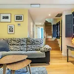 Bnbholder Corrala Duplex La Latina