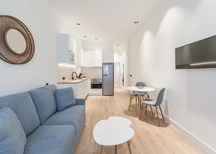 Acogedor Apartamento En Azca Qa