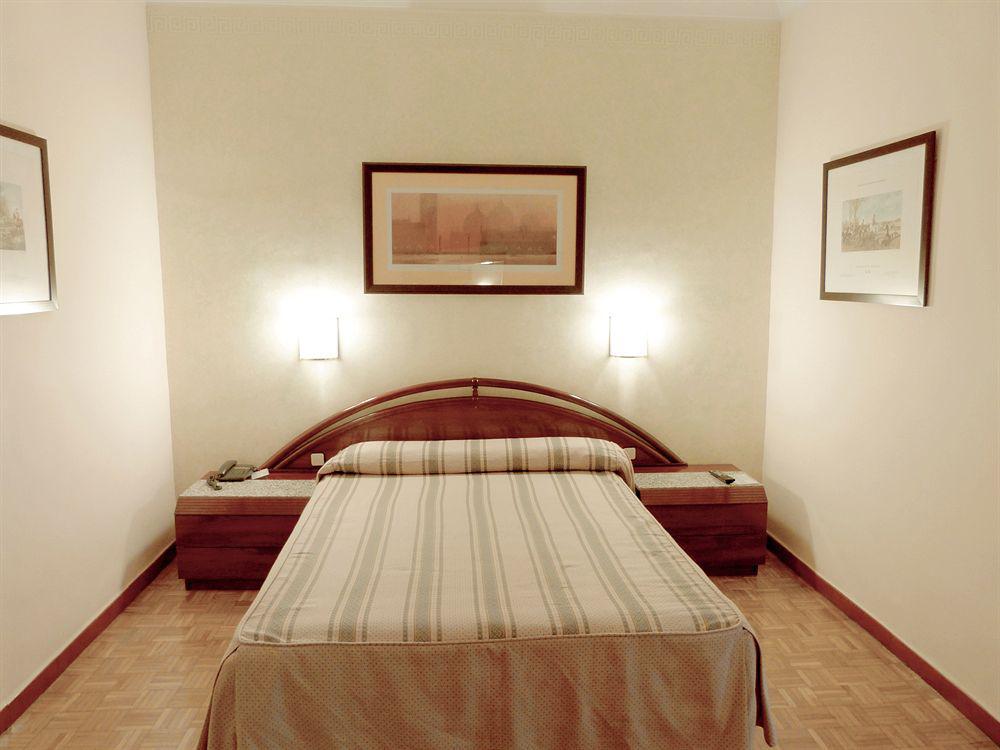 Hotel Gran Ingles - The Leading Of The World