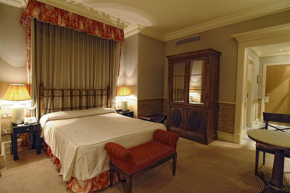 Hotel Adler