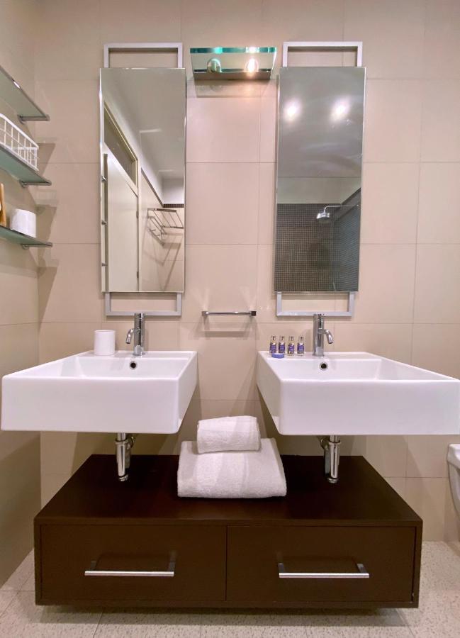 Retiro Exclusive - De 2 * Madri