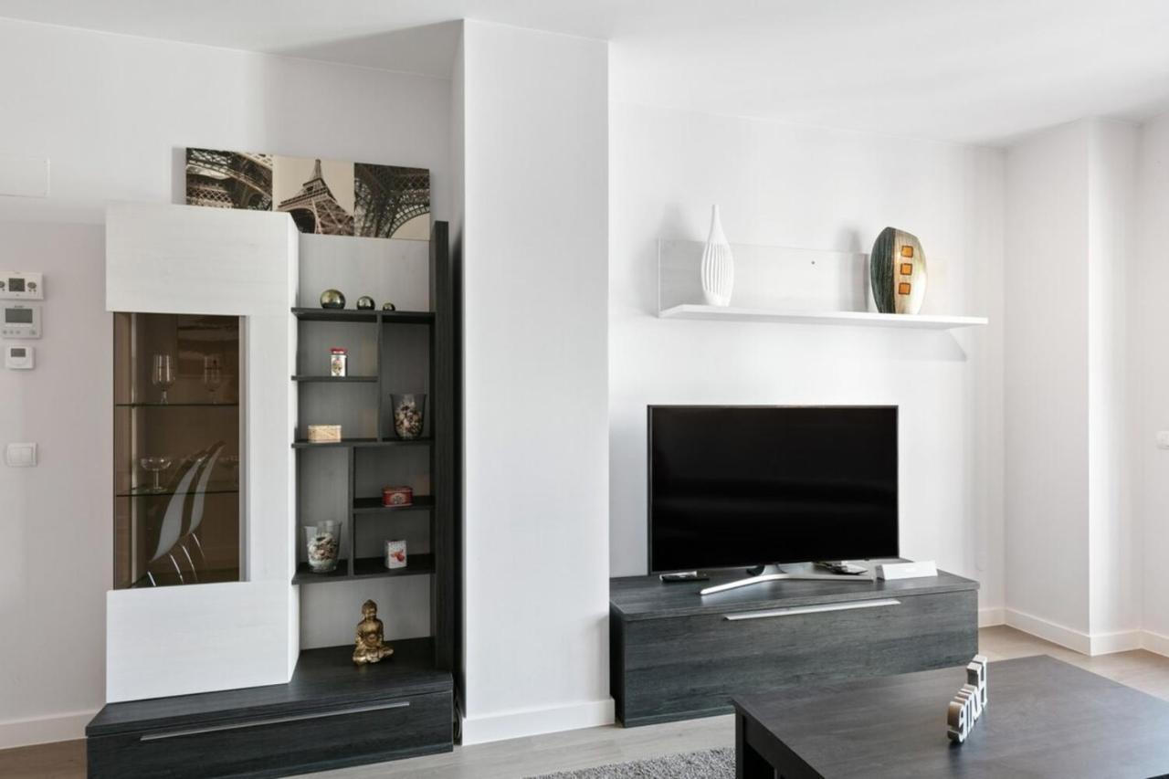 Stunning 2 Bedroom Near Adelfas
