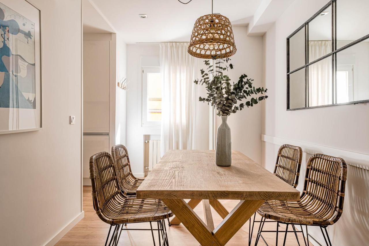 Charming Avenida America Apartment