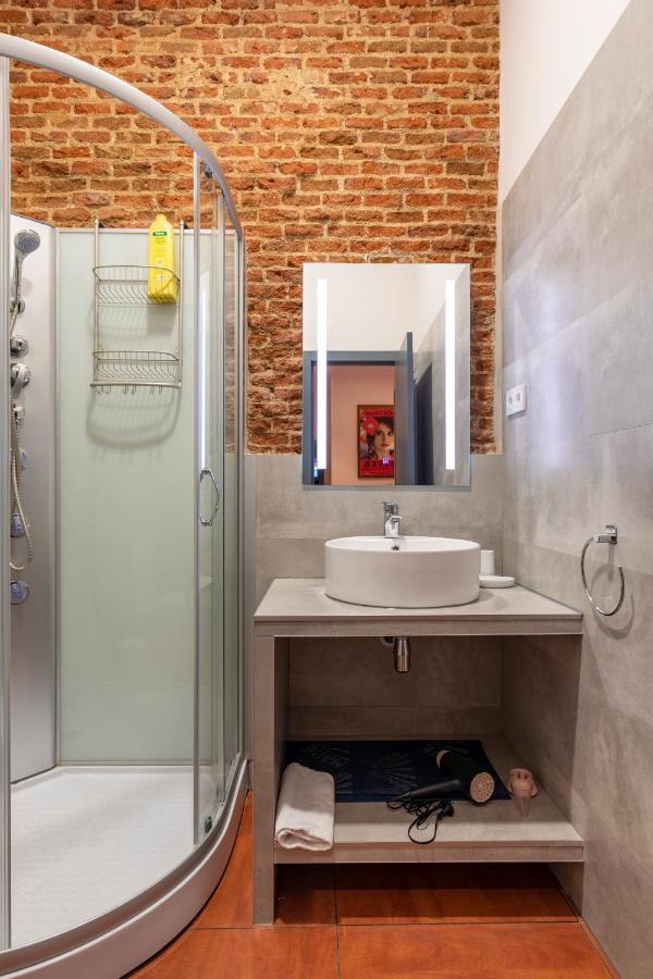 Homeabout Imperial Apartment Madrid