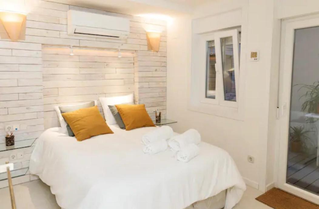 Apartment Beautiful & Cozy In The Heart Of *