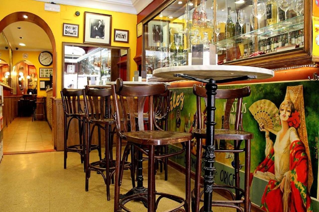 Artistic Hostal *