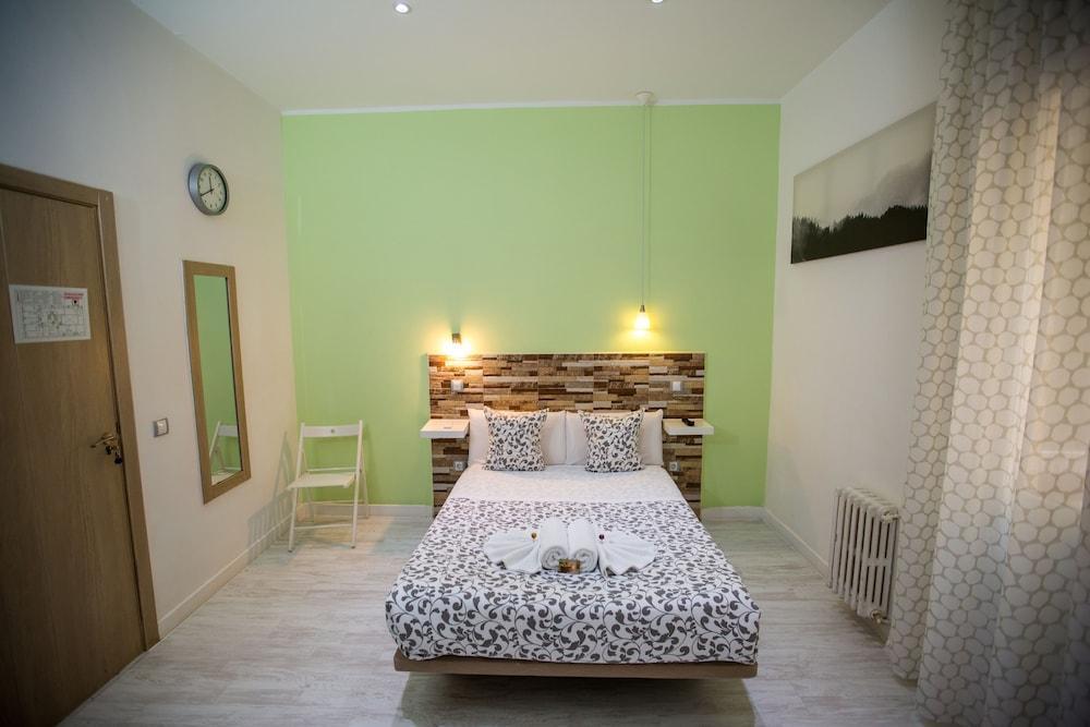 Guest house Adis 3*