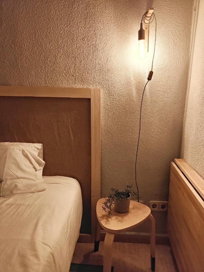 Corredera Rooms, No Llegadas Despues De 21h Madri