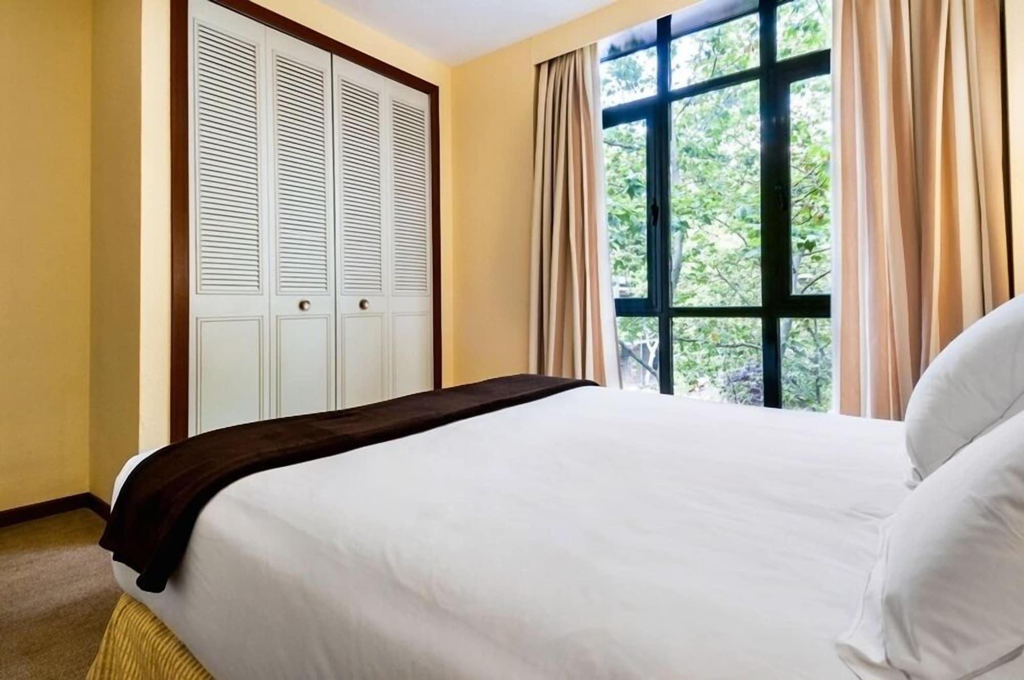 Espahotel Plaza Basilica Lejlighedshotel Madrid