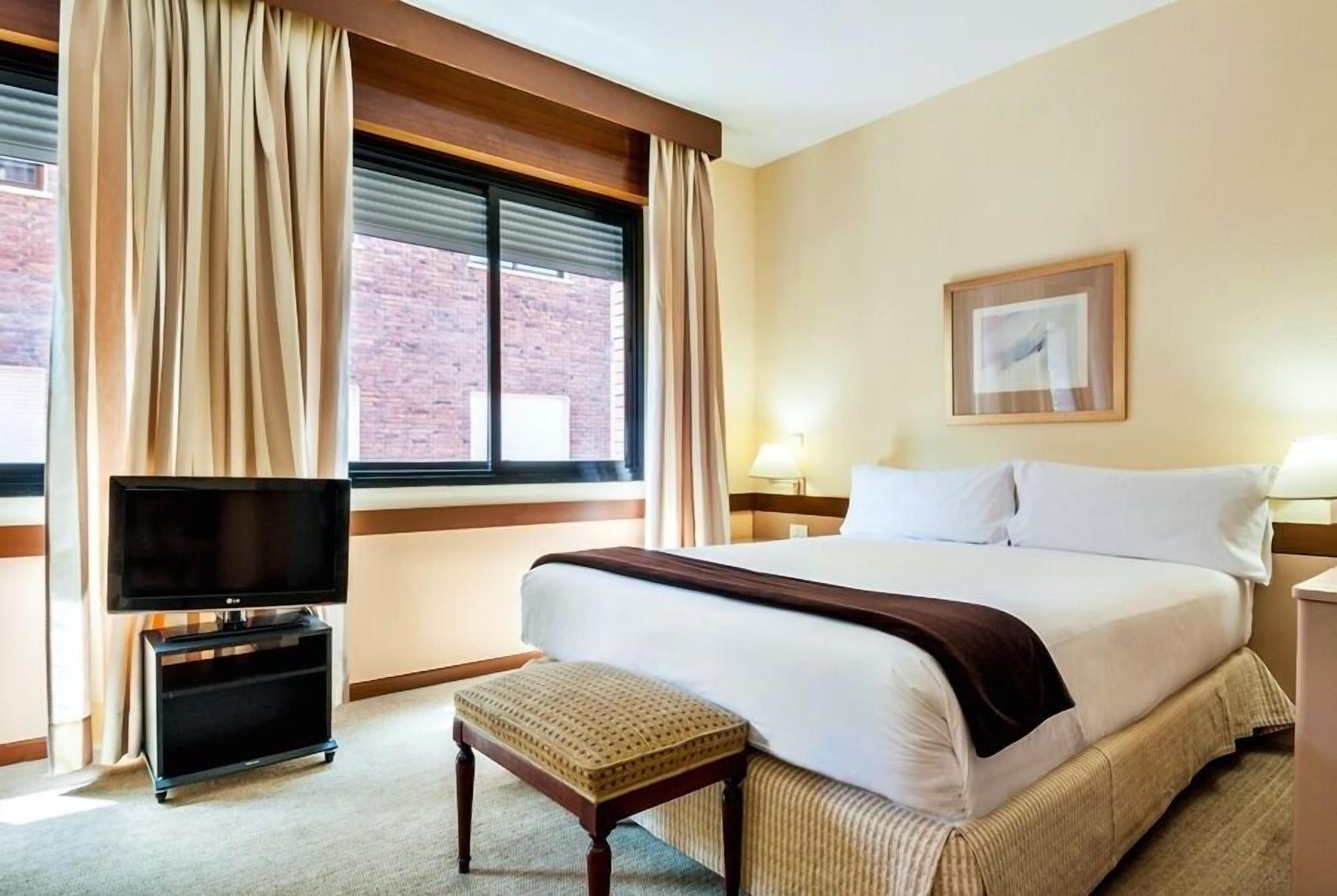 Lejlighedshotel Espahotel Plaza Basilica 3*