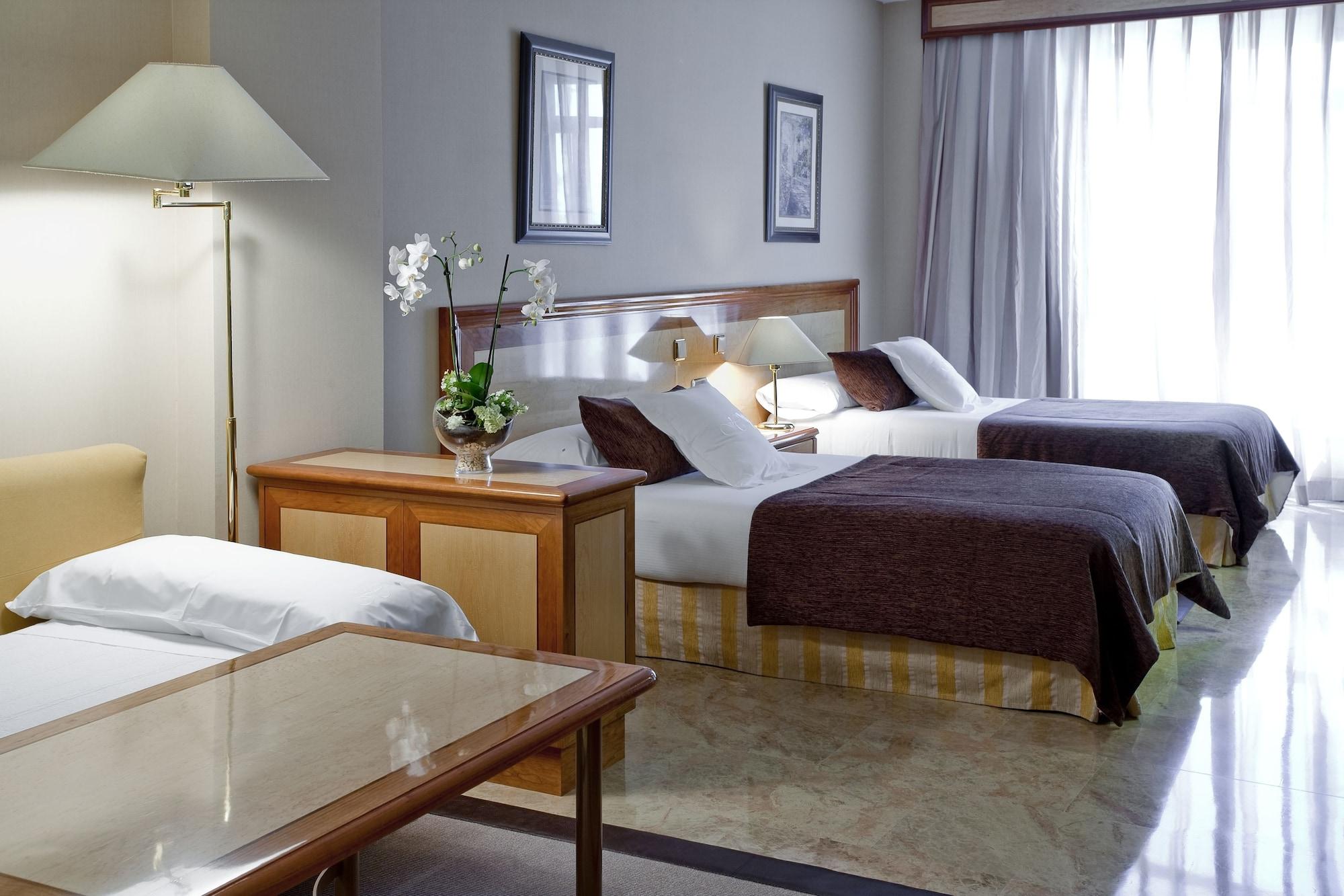 Vp Madrono Hotel 3*