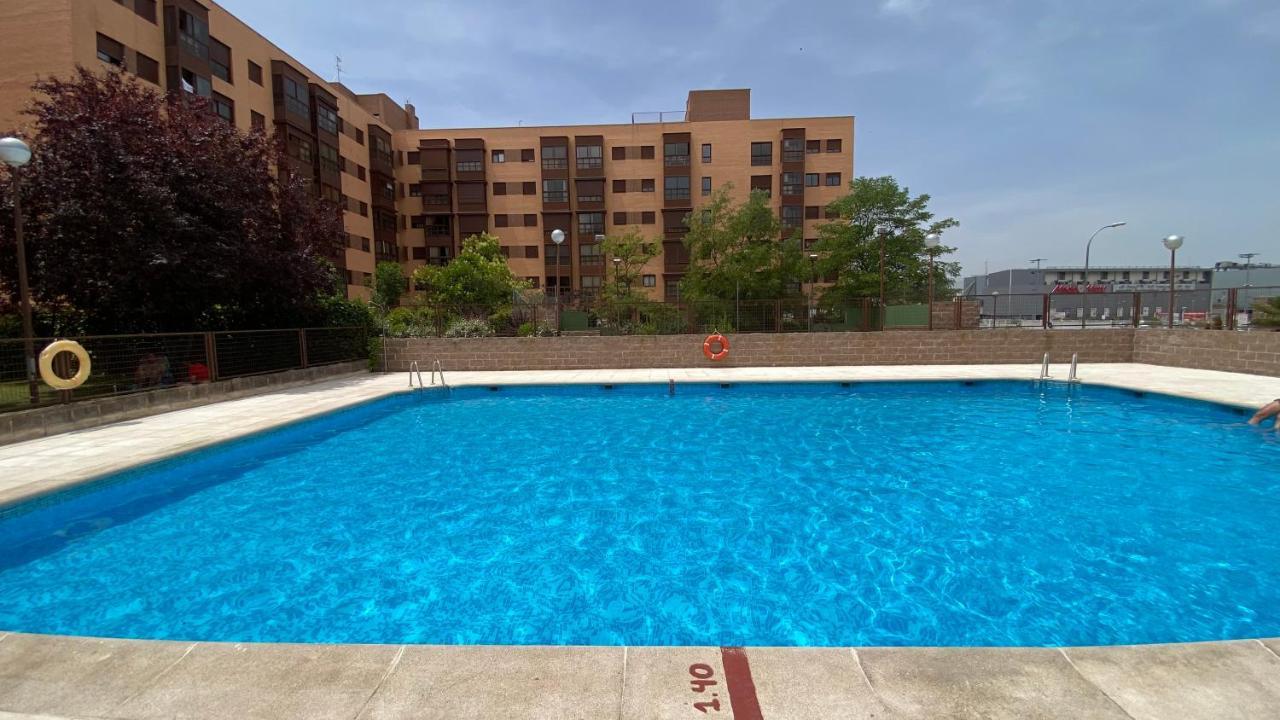 Deyanira Suite, Aeropuerto, Ifema Apartamento
