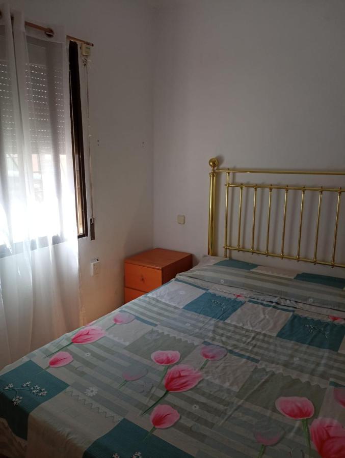 Calle Maria Luisa Con 3 Apartment