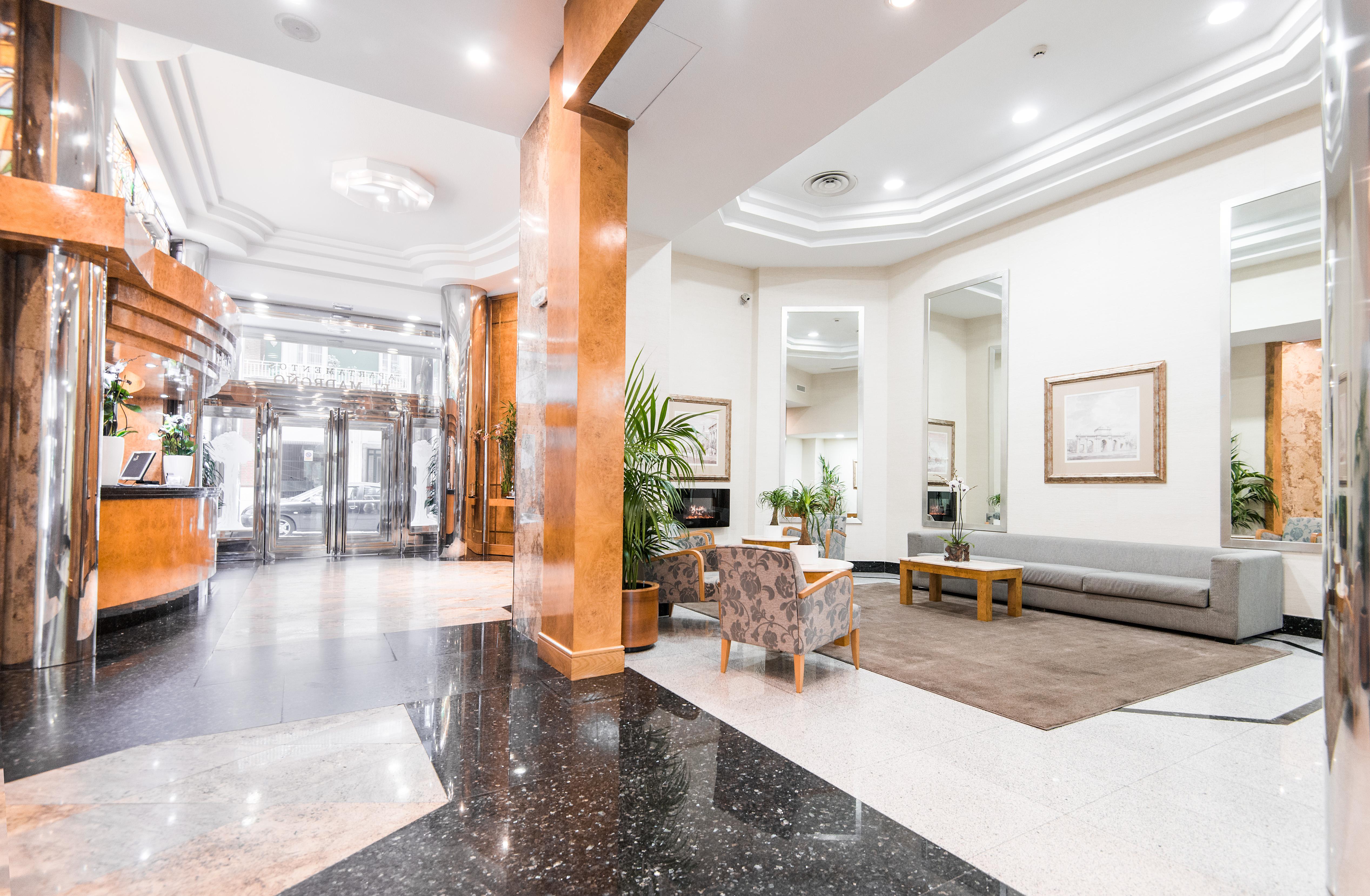 Vp Madrono Hotel 3*