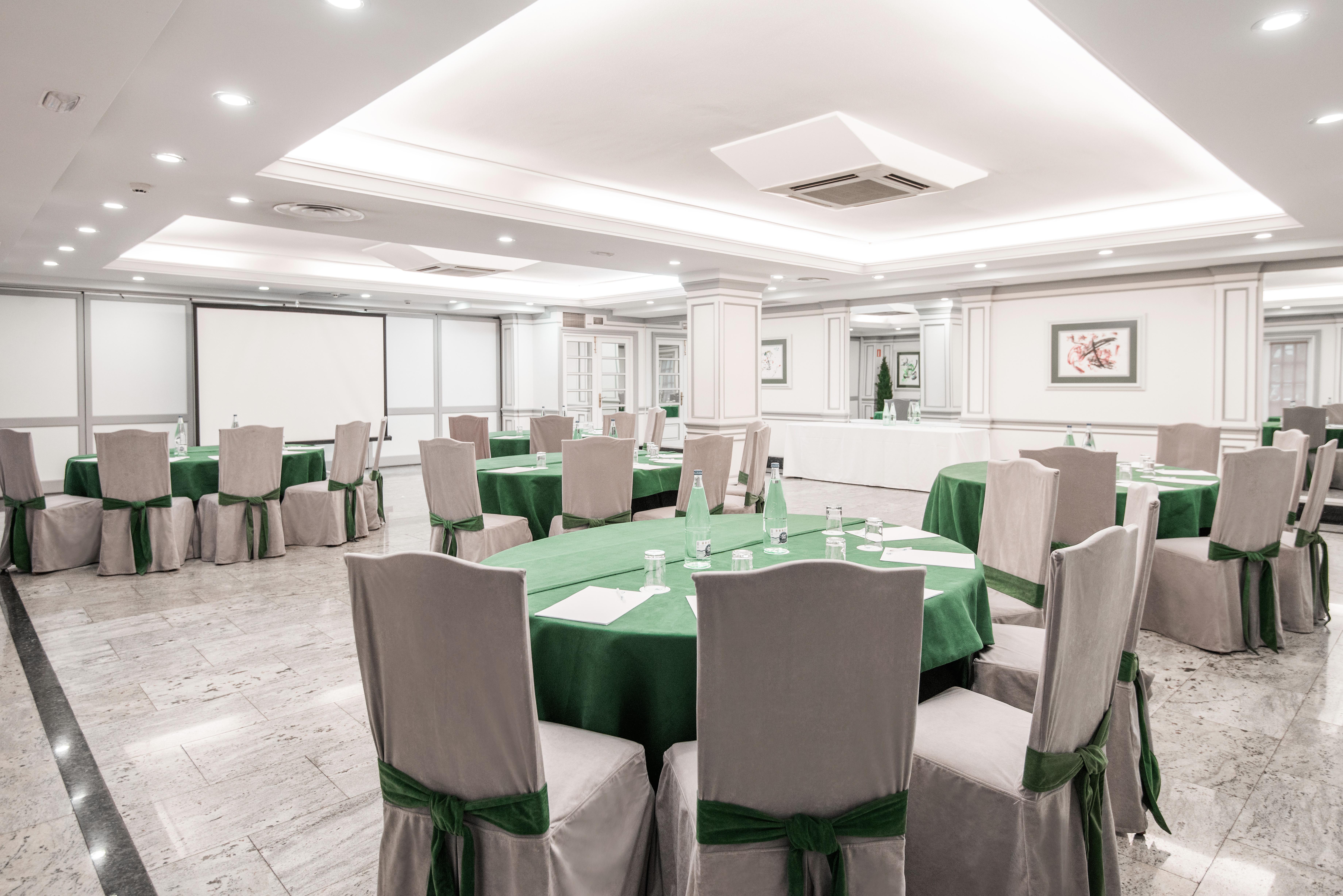 Hotel Vp Madrono 3*