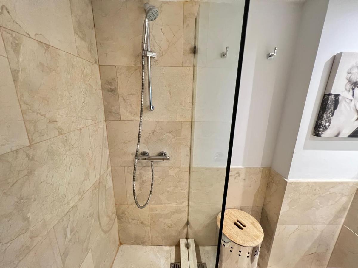 Gran Via Boutique With Roof Apartment Madrid