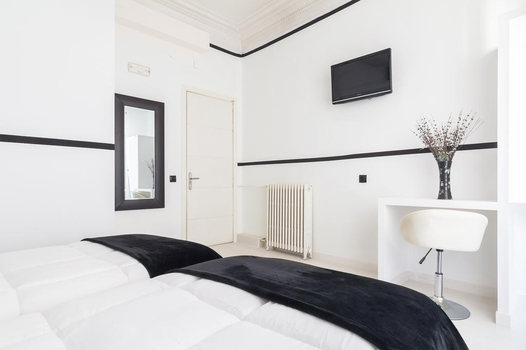 Gran Via 63 Guest house