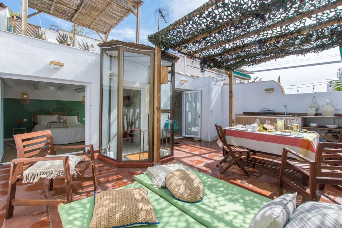Amazinn Places Atico Plaza Santa Ana Apartment