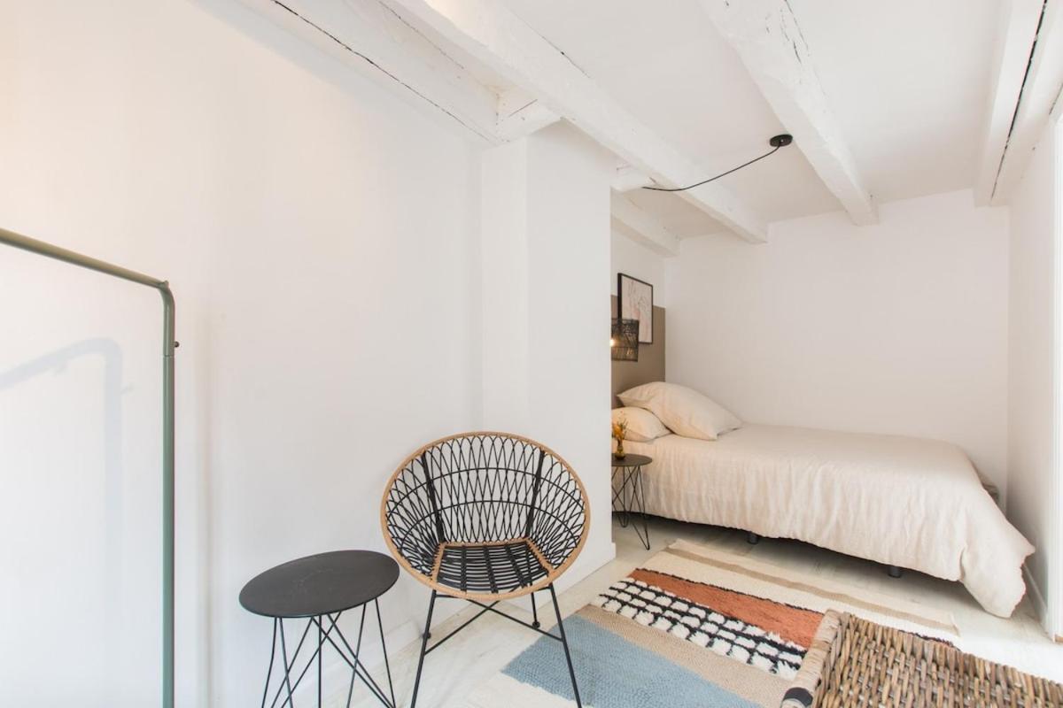 Apartment Amazinn Places Atico Plaza Santa Ana