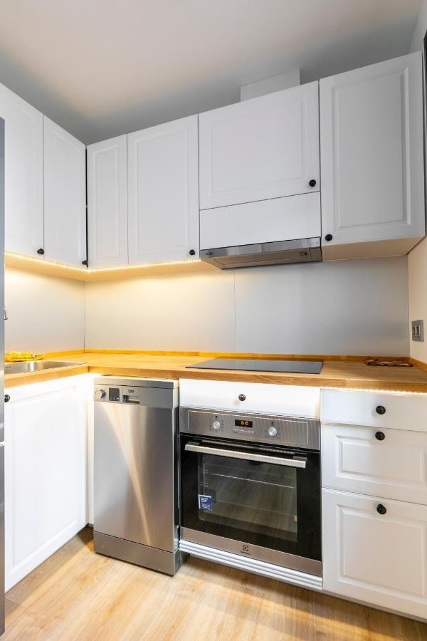 Homeabout Eraso Apartment *