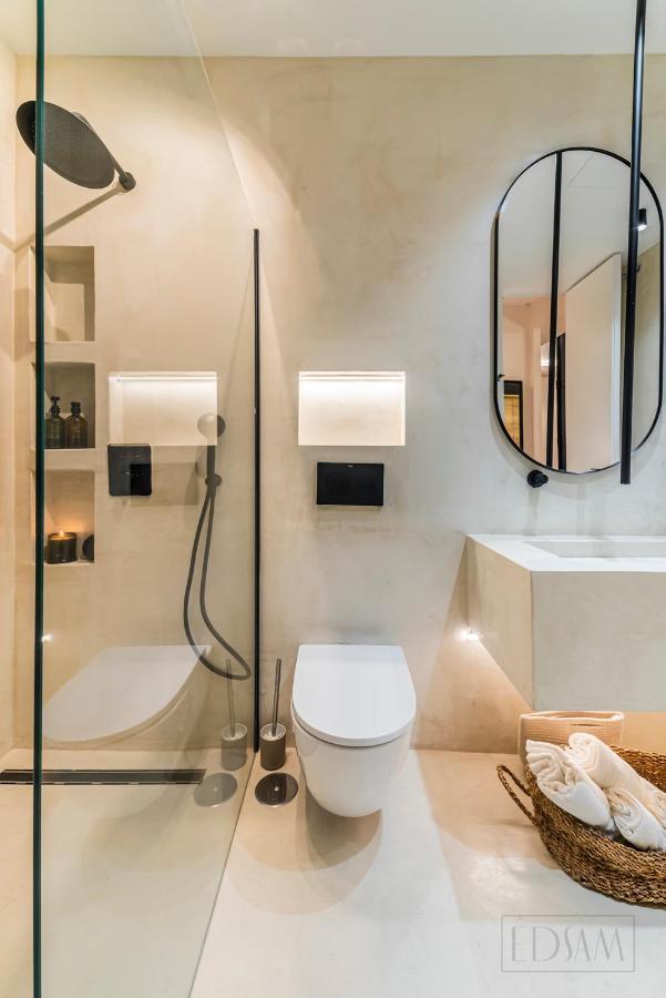 Elite By Edsam, In * Madri
