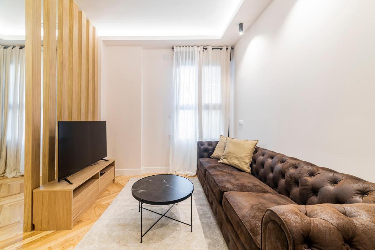 Elite By Edsam, In * Madri