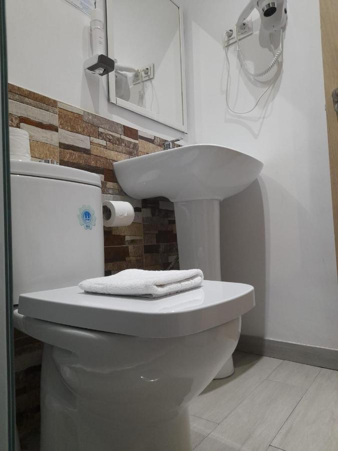 Guest house Adis Madrid