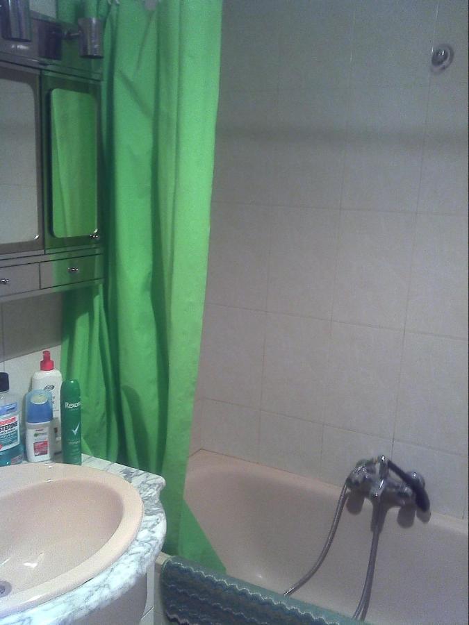 Quarto em Acomodações Particulares Hab 1 Wifi Vista Alegre *