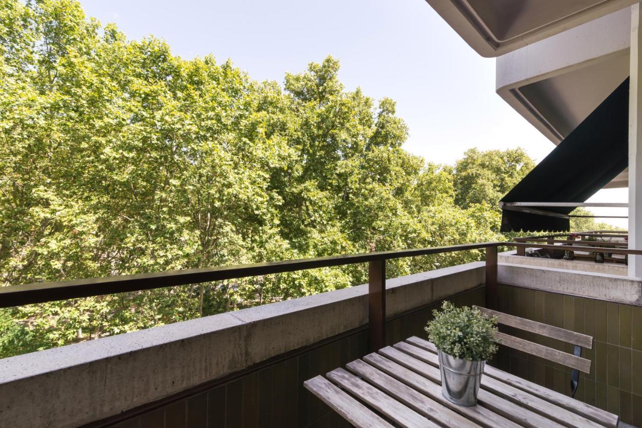 Paseo Del Prado I - Estudio Con Piscina Y Terraza * Madri