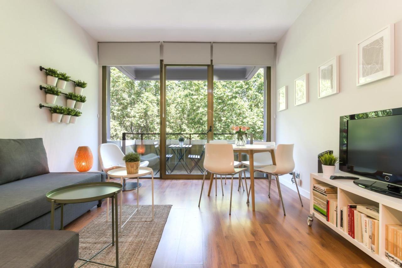 Paseo Del Prado I - Estudio Con Piscina Y Terraza