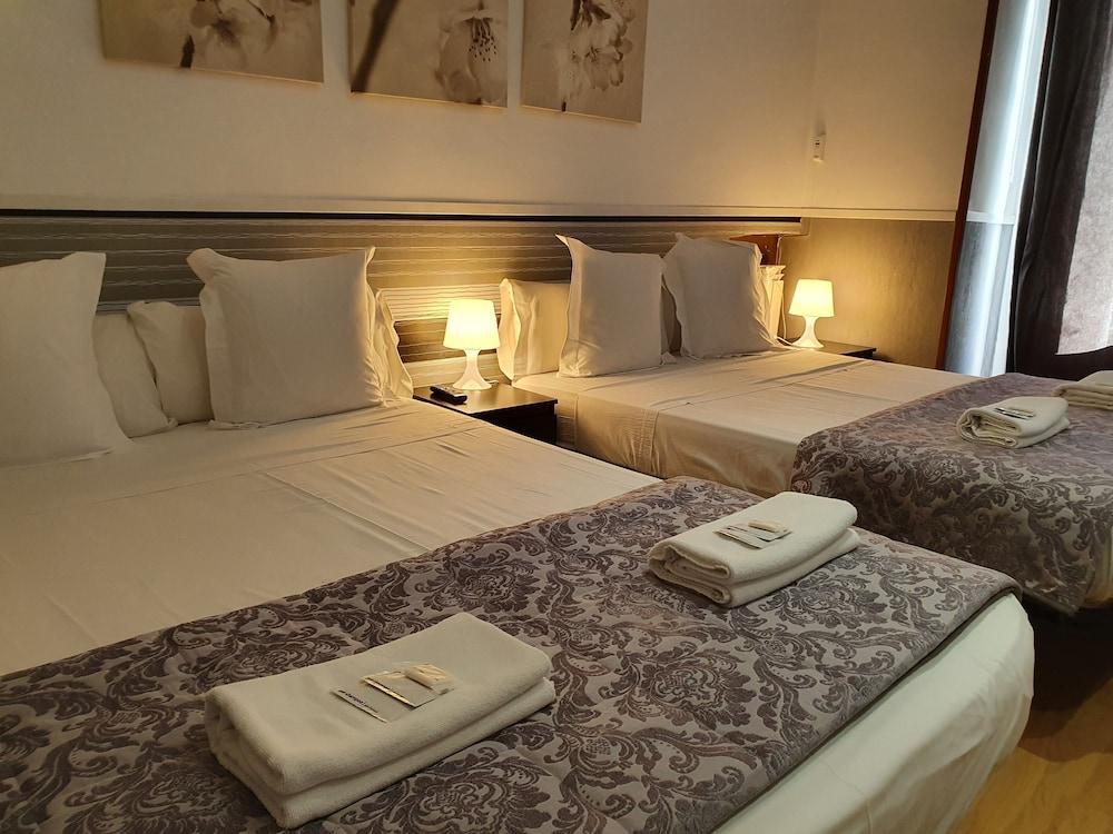 Lm Opera Hotel