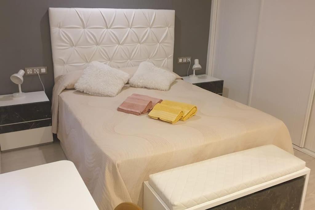 Fantastic Apartment, Newly Renovated Lejlighed