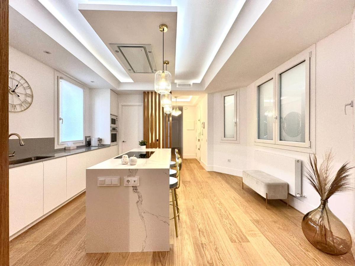 Luxury Flat Rox