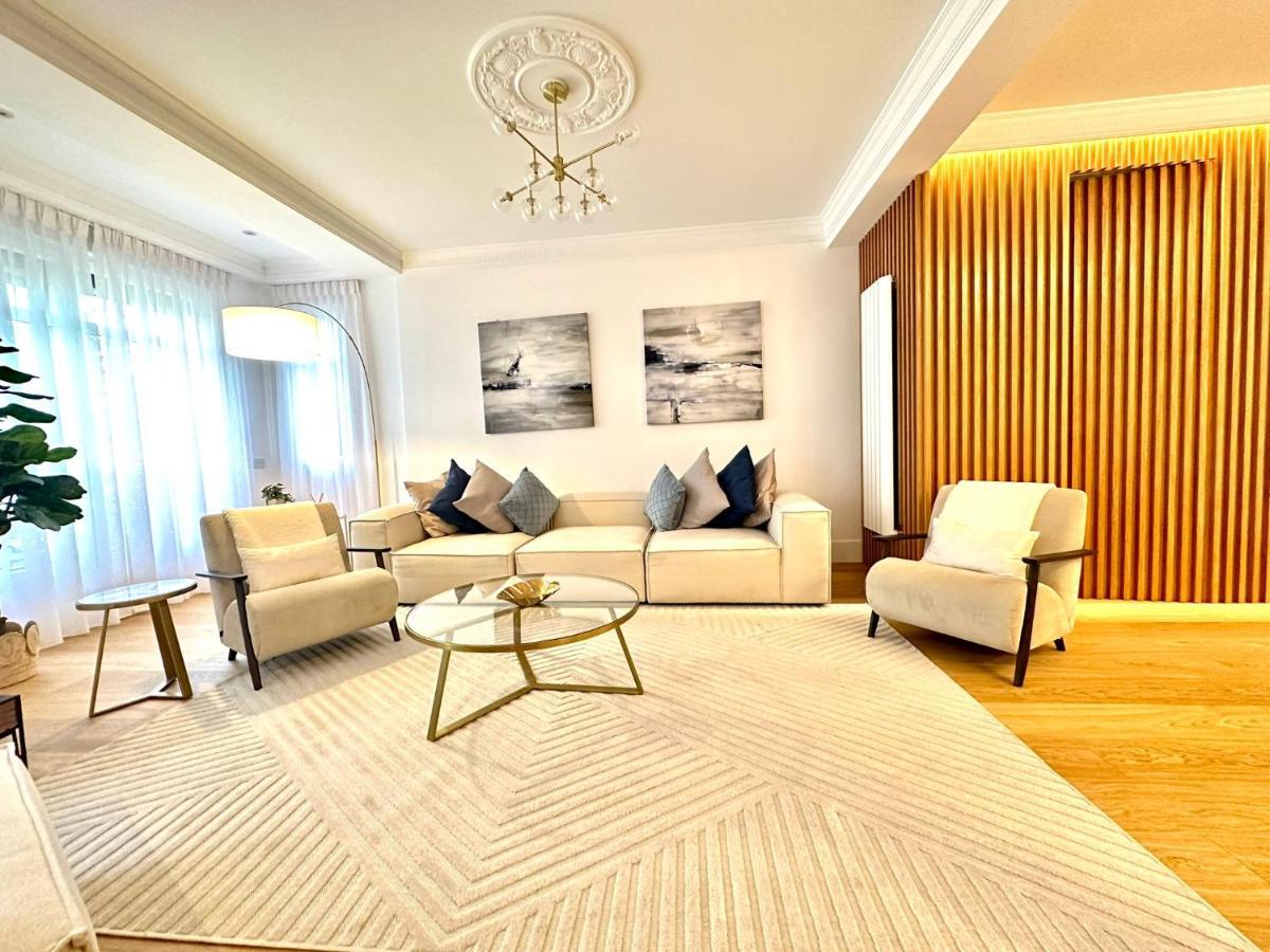 Apartment Luxury Flat Rox