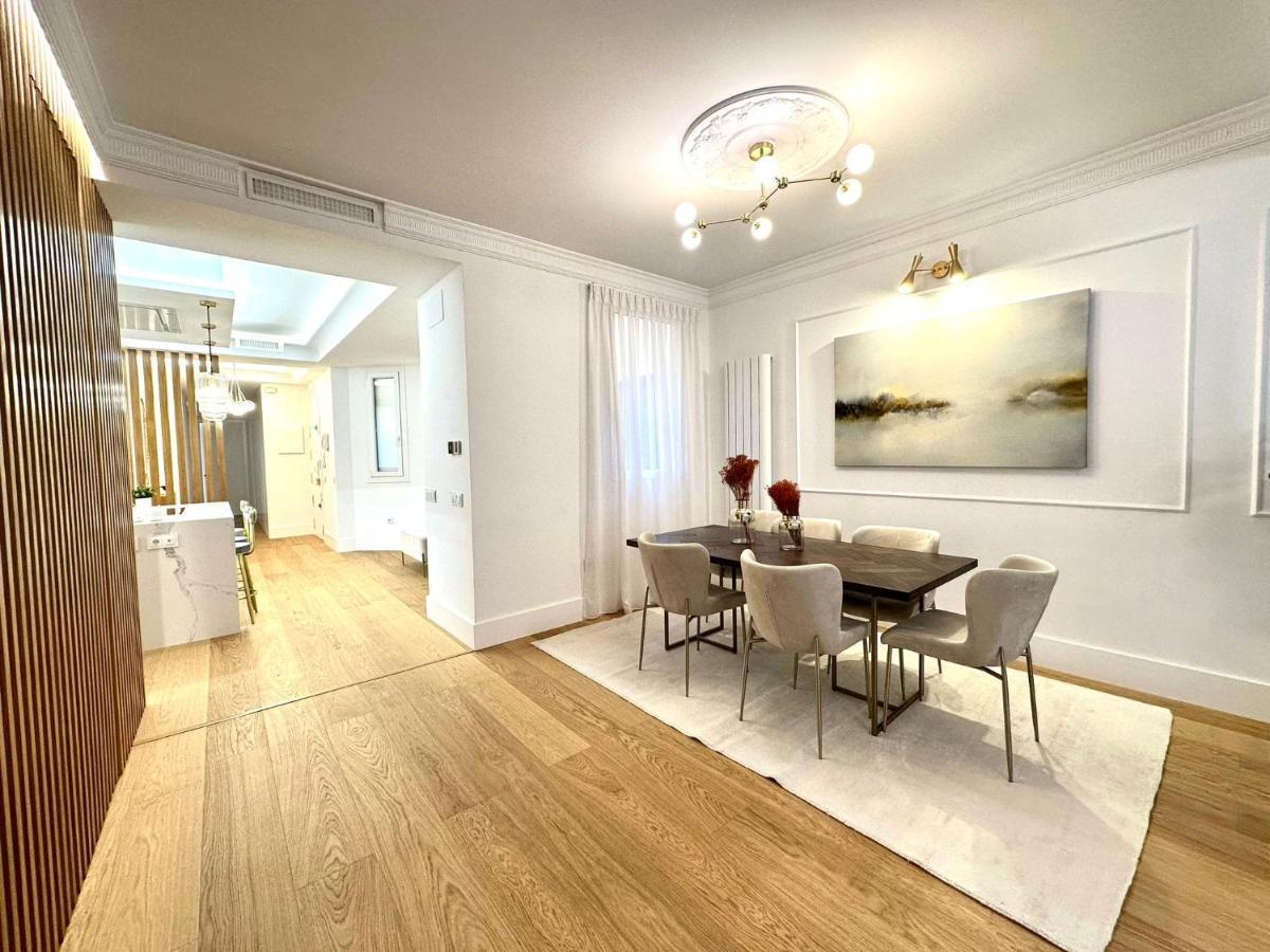 Luxury Flat Rox *