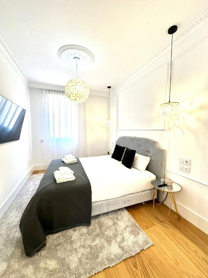 Luxury Flat Rox
