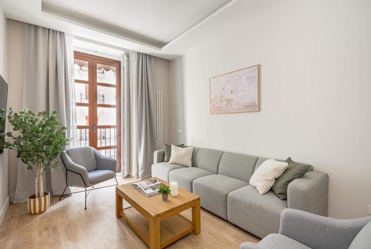 Apartment Lalatina Iv Calle Conde De Romanones 4br 4bh