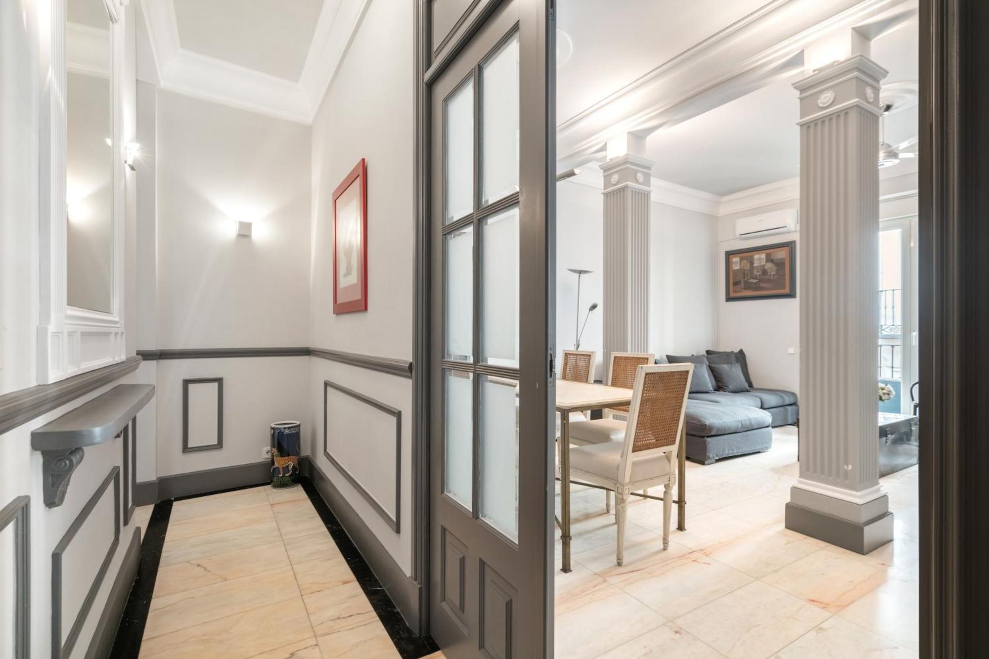 Apartment Art & Chic In Trendy Chueca