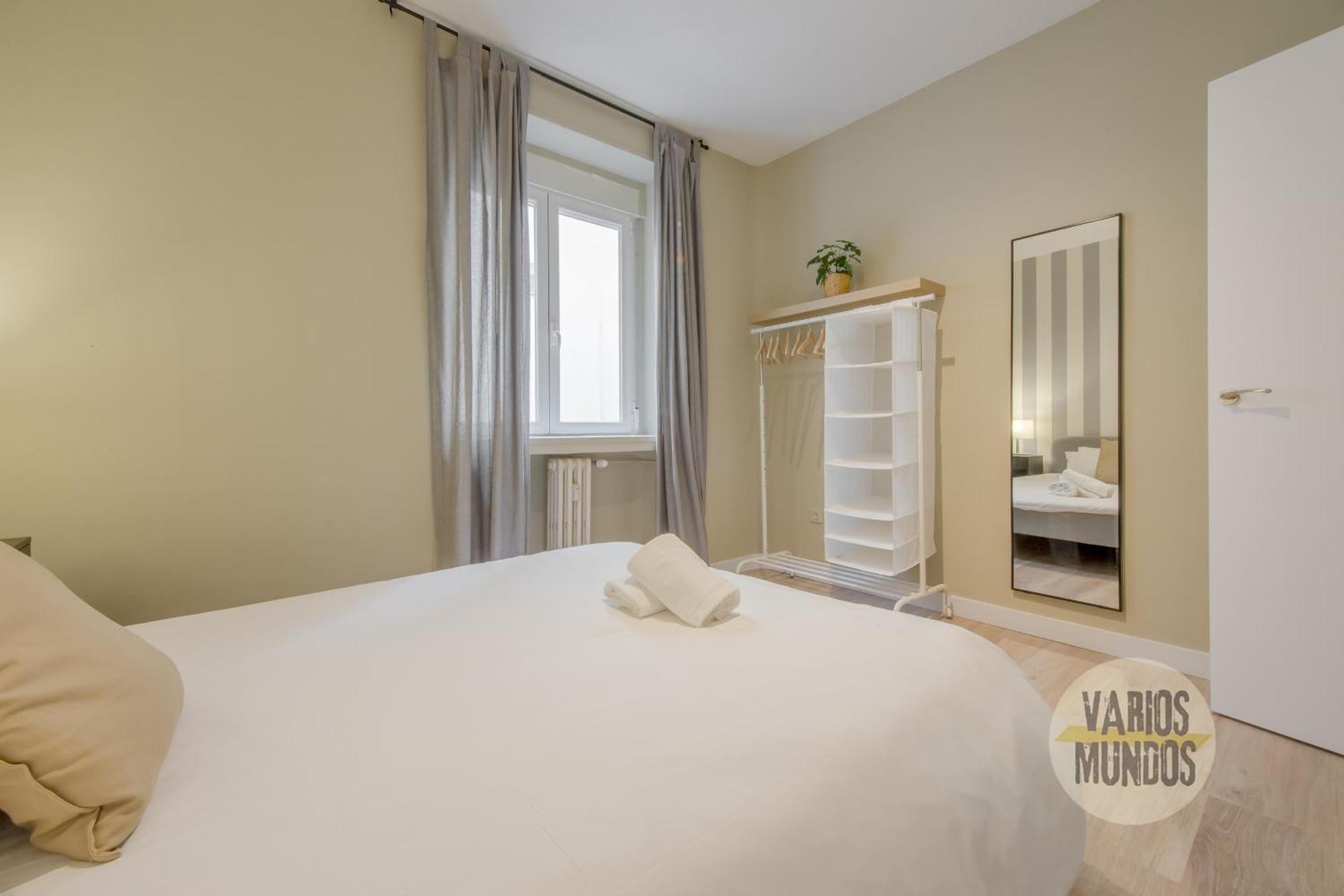 Practico 7pax En Calle Santa Ana Centro De Apartamento