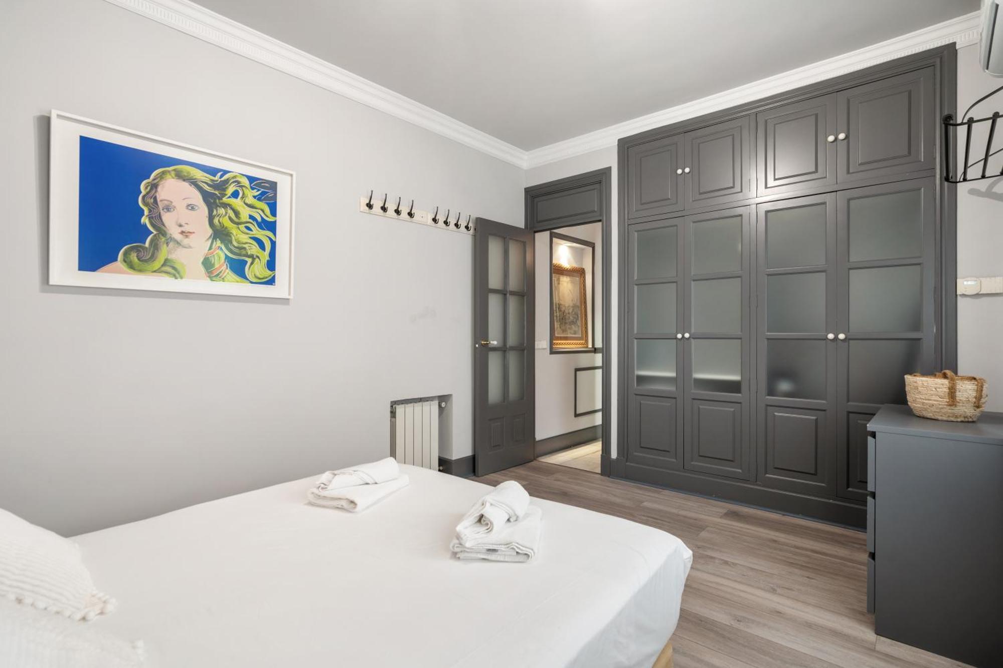 Art & Chic In Trendy Chueca