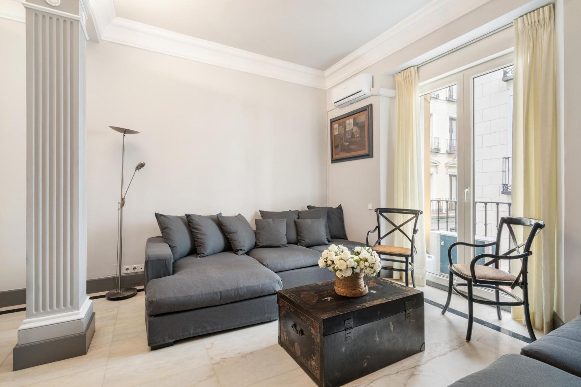 Apartment Art & Chic In Trendy Chueca Madrid
